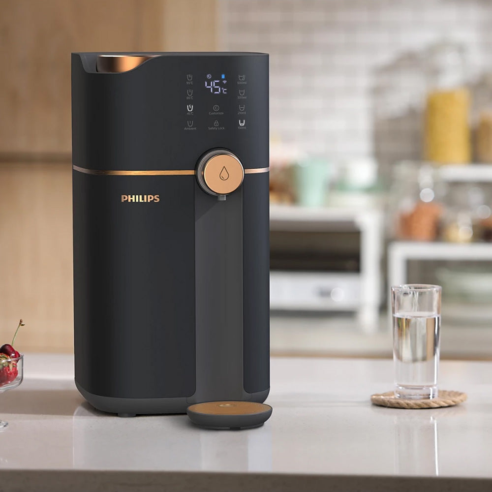 Philips 即熱式純淨飲水機 黑色機身 正面面板 金色旋鈕 配玻璃杯