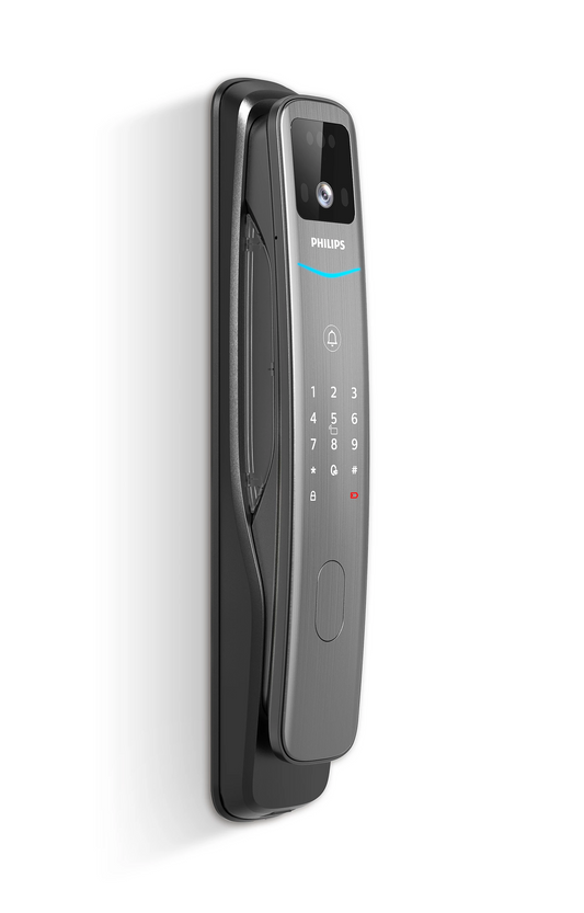 Philips 智能電子門鎖正面外殼，含攝影鏡頭區與數字按鍵排